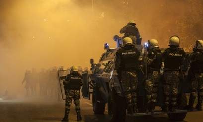 policija-protesti-podgorica-df