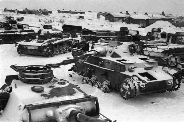 Rusija-unisteni njemacki tenkovi