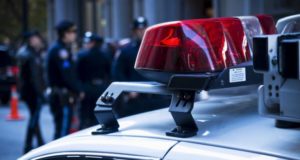 policija