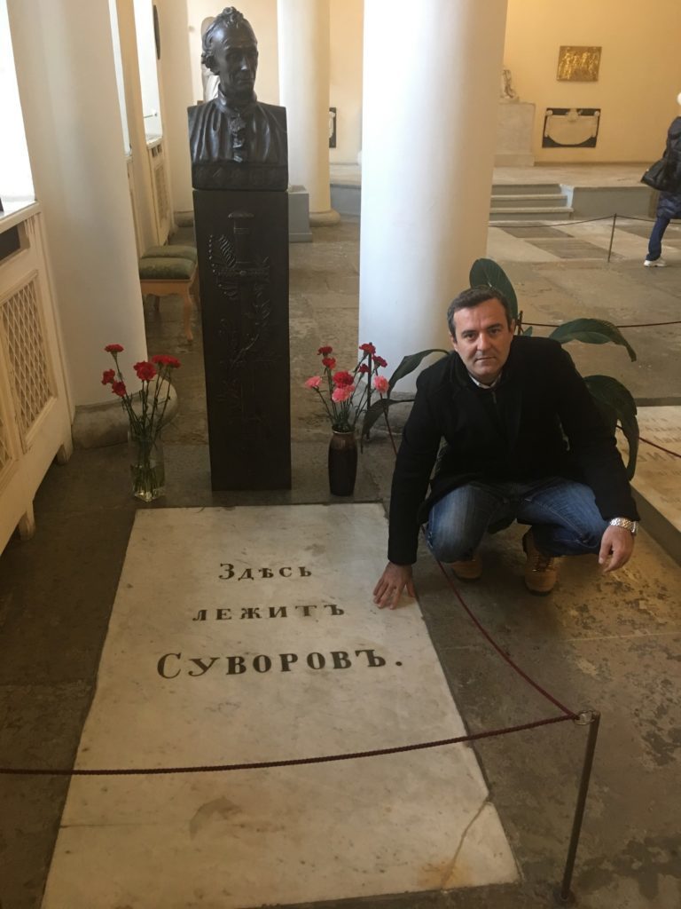 Spomenik i grob Aleksandra Suvorova