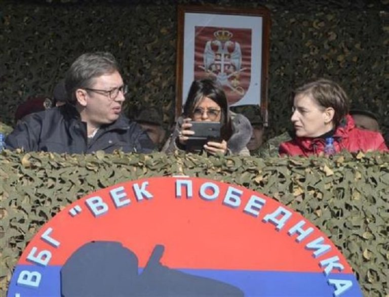 vučić brnabić, mediji