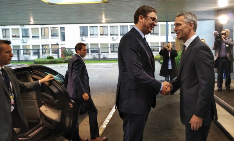 Vučić i Stoltenberg