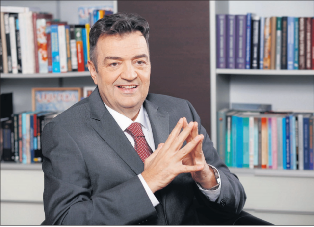 Dusko Knezevic 007 Knežević