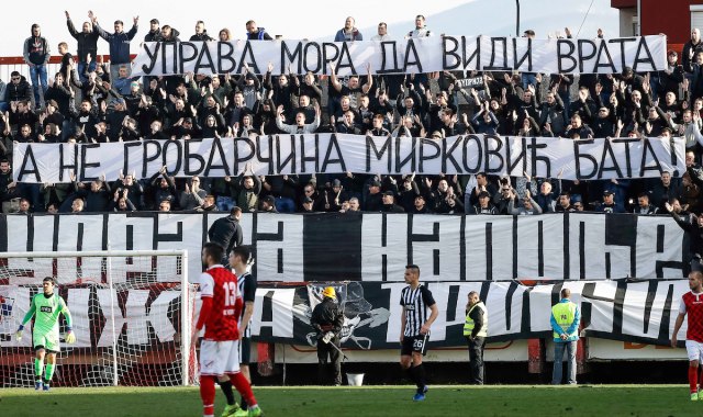 Grobari poslali poruku