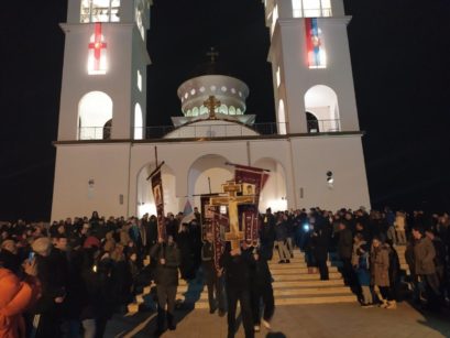 Десетине хиљада Срба Црне Горе учествовало у литијама широм земље (фото)