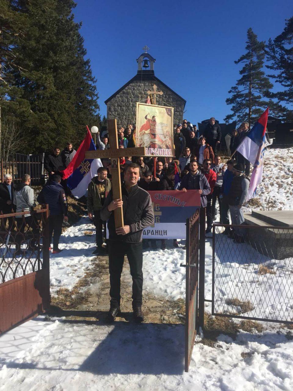 Црна Гора на ногама: У свим градовима народ поручује – Не дамо светиње! (фото, видео)